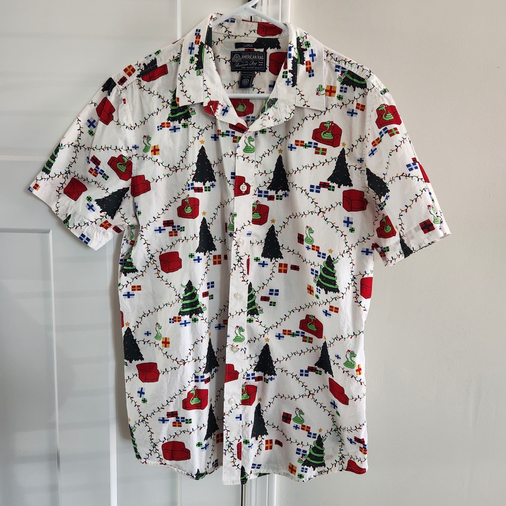 American Rag White Short-Sleeve Holiday Print Button-Down Shirt Large